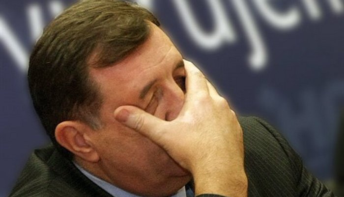 Za sat dva izmislili nagradu - Pogodite kome su je dali?! - Vimarsana News