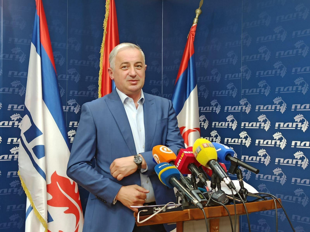 Pale maske Dodik je lagao zarad vlasti, prihvatio je put u NATO BN