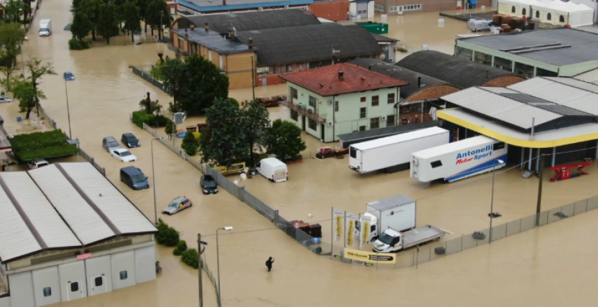 Apokaliptične scene nakon poplava u Italiji (FOTO)