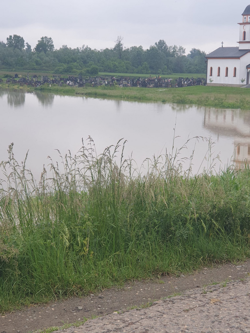 Sava i Vrbas izlile se iz korita u opštini Srbac