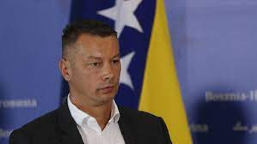 Нешић позива Косово са звјездицом на конференцију