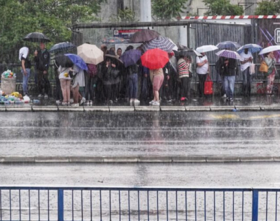 Beograd zahvatilo nevrijeme, padavine i narednih sati
