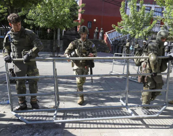 НАТО распоређује додатне снаге на Косову и Метохији