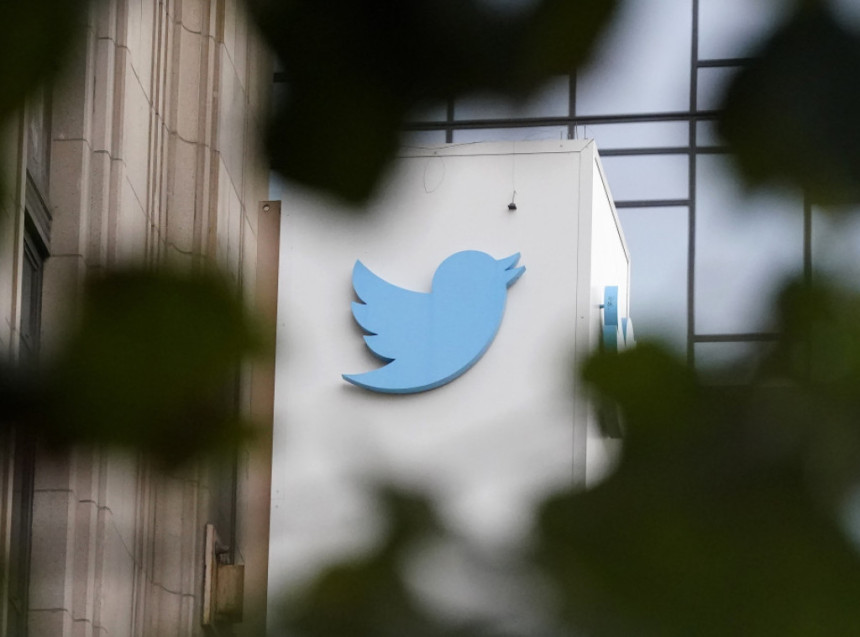 Директорка за безбједност Твитера поднијела оставку