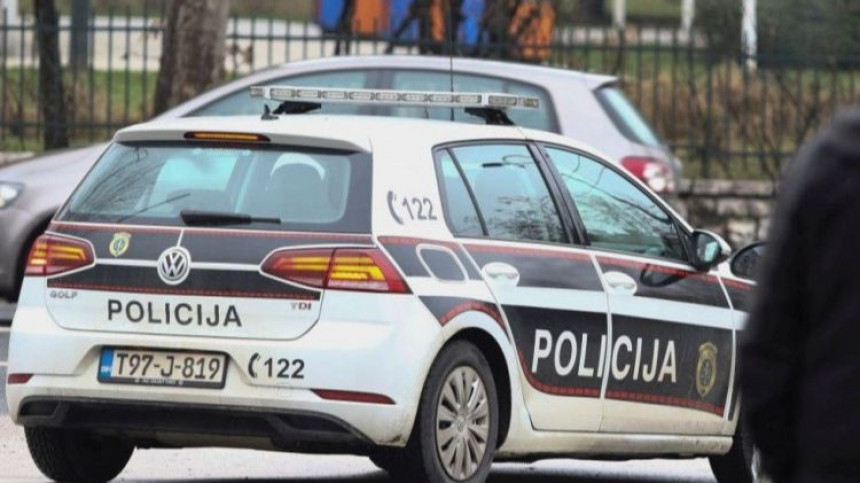 Полиција спријечила тучу младића у центру Сарајева