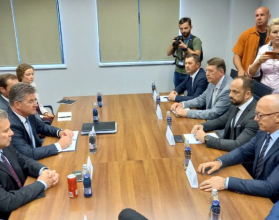 Lajčak i Eskobar sa predstavnicima Srpske liste
