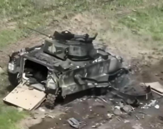 Objavljen snimak: Ostao samo krš od njemačkih tenkova