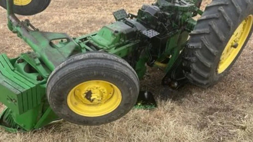 Traktorista iz N. Grada poginuo u sudaru s kombijem
