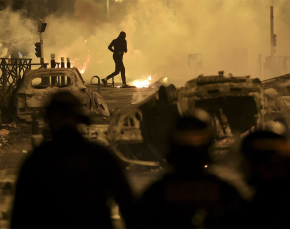 Француска: Четврта ноћ немира и насиља, ухапшена 471 особа 