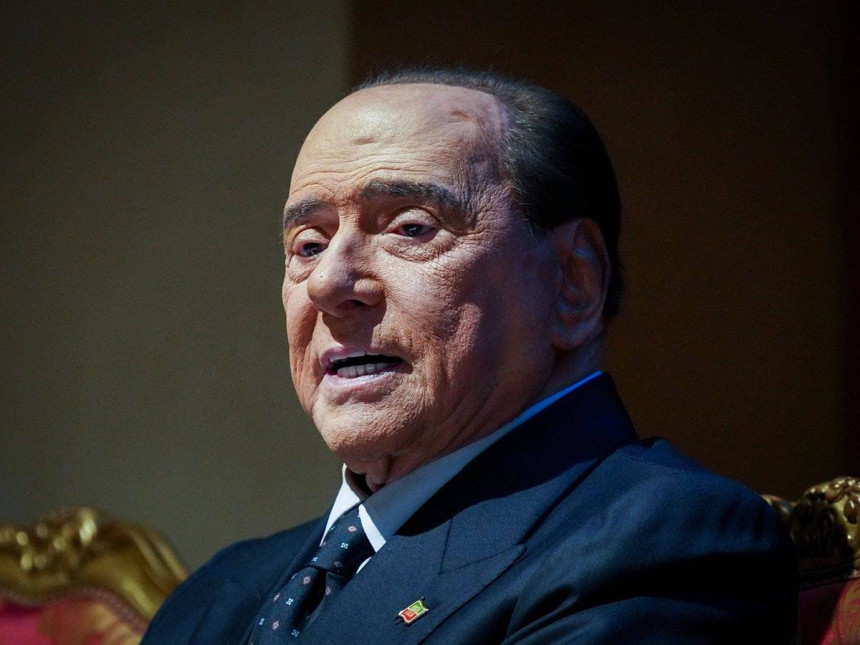 Коме је Берлускони распоредио своју имовину