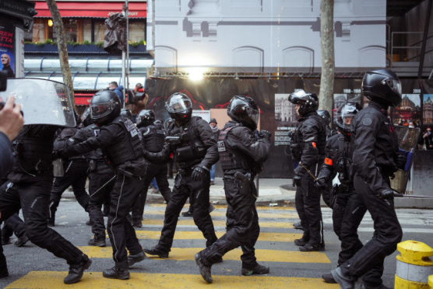 Francuska: Naša policija ne koristi rasno profilisanje