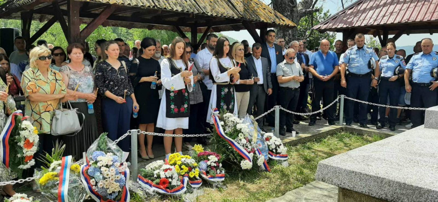Нема правде за убијене Србе на Петровдан у Залазју