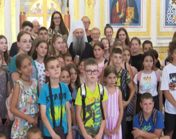 Ovo su djeca iz Drvara poklonila patrijarhu
