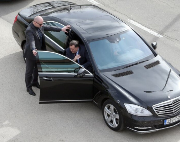 Dodikov novi Mercedes budžet košta 301.860 KM