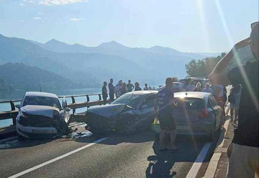 Nesreća na putu Jablanica - Konjic: Šest povrijeđenih