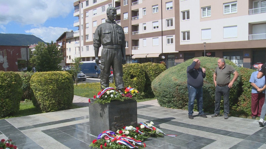 Обиљежено 25 година од убиства Срђана Кнежевића