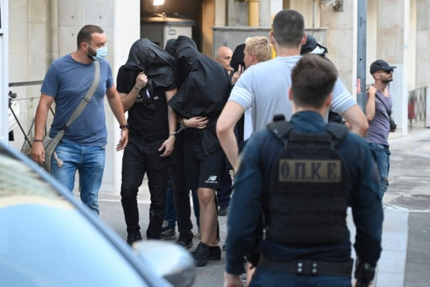 Grčka policija: Nađeni krvava odjeća, noževi...