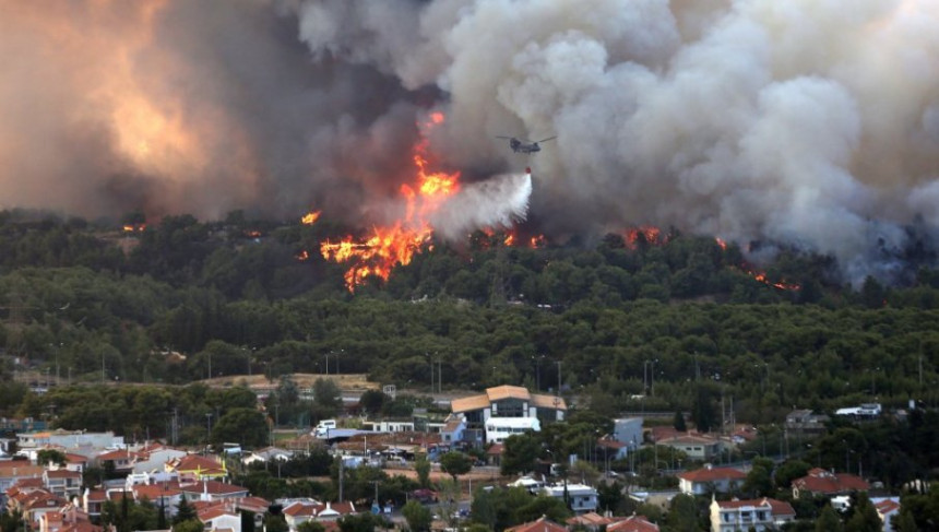 Пожари пустоше Грчку, Канаду, Шпанију и Америку