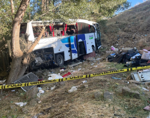 Turska: Vozač izgubio kontrolu, poginulo 12 osoba