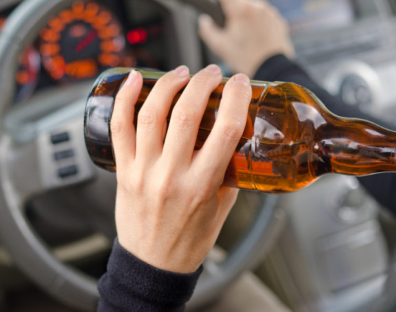У Јапану дозволили возачима да конзумирају алкохол пре вожње
