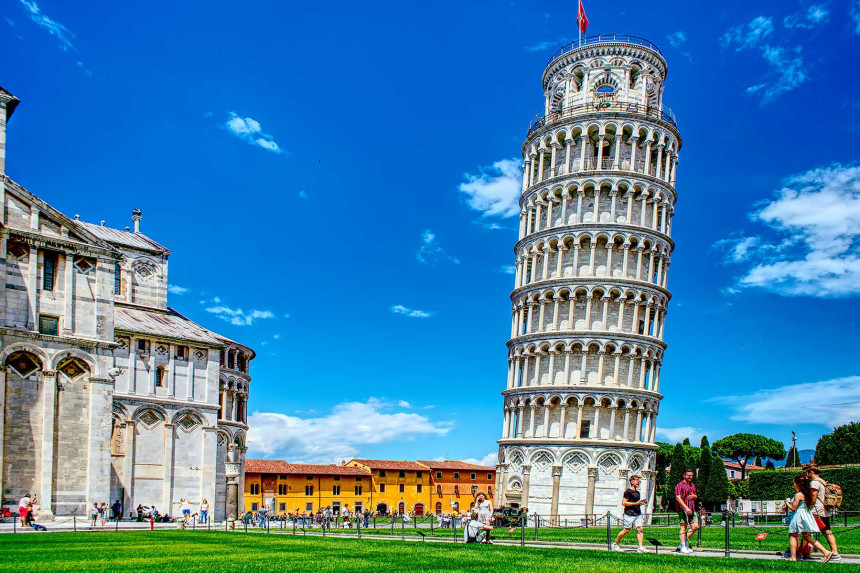 Toranj u Pizi slavi 850. rođendan – i dalje je kriv