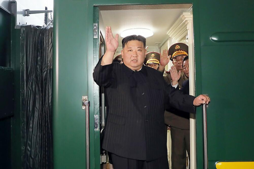 Kim Džong Un u oklopnom vozu stigao u Rusiju