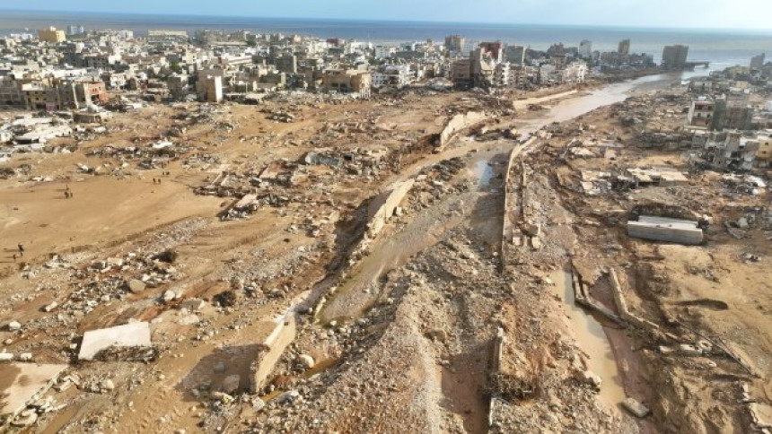 Satelitski snimci iz Libije pokazuju katastrofu