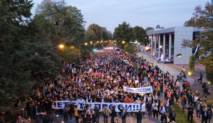 Нема социјалног бунта у Српској, народ се боји?