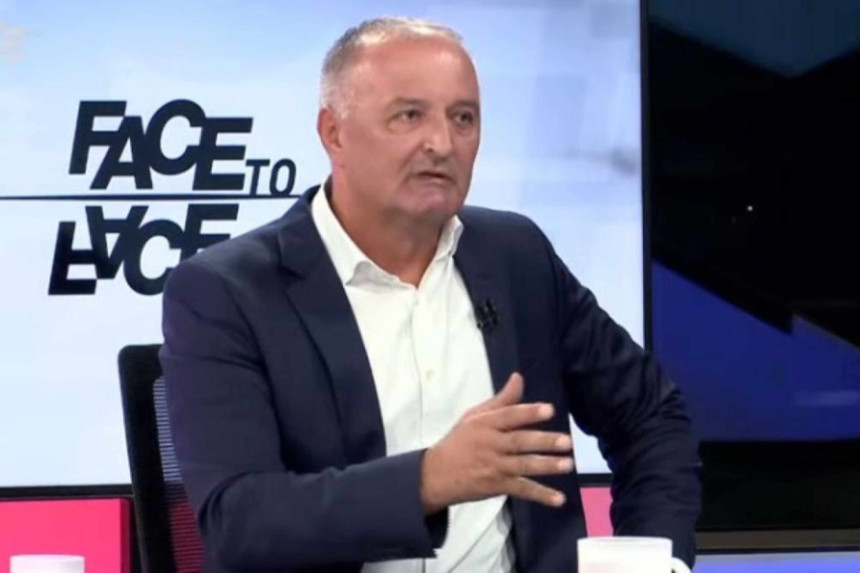 Helez ponovio da će Dodik pobjeći, Nešića optužio da zavisi od "bijelog", a za Košarca rekao da su ga Srbi istjerali iz kancelarija