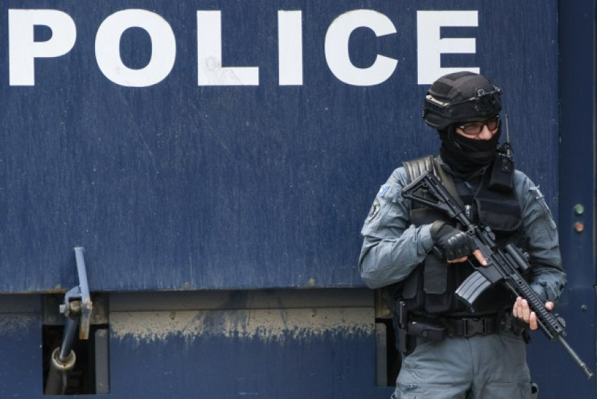 Косовска полиција: Убијена три нападача, ухапшено пет особа