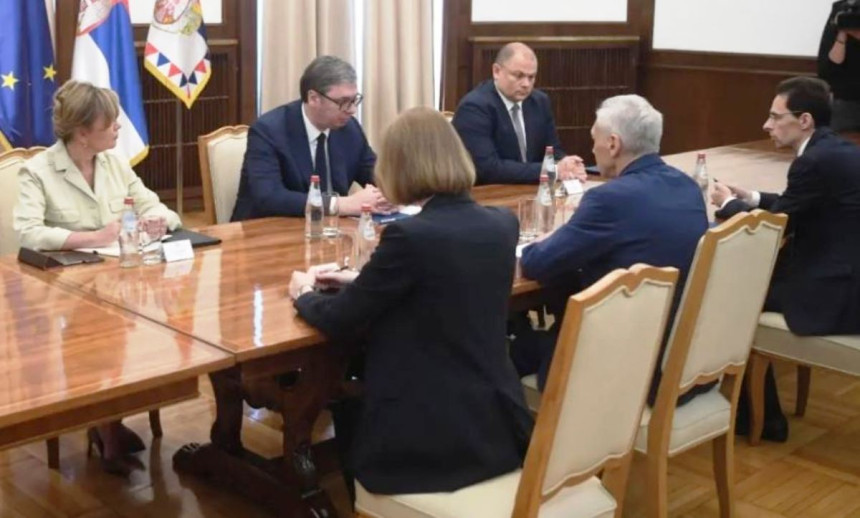 Vučić ujutro na sastanku sa ruskim ambasadorom