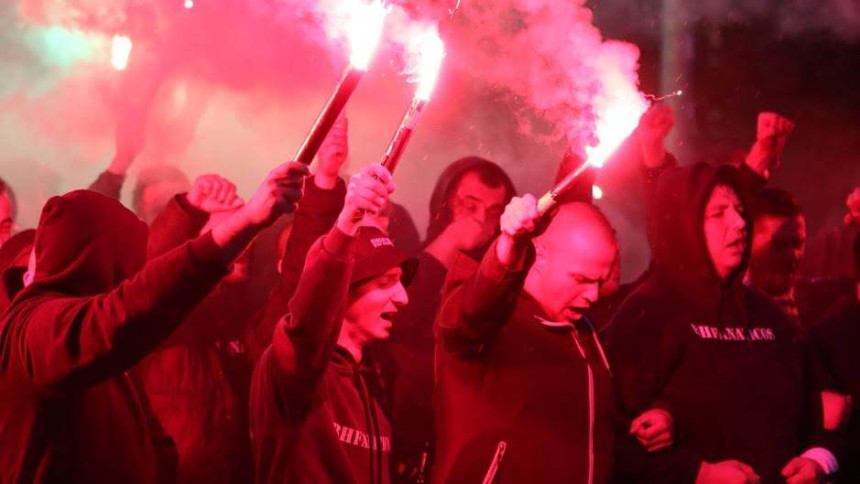 UEFA kaznila FS BiH zbog ponašanja navijača u Austriji