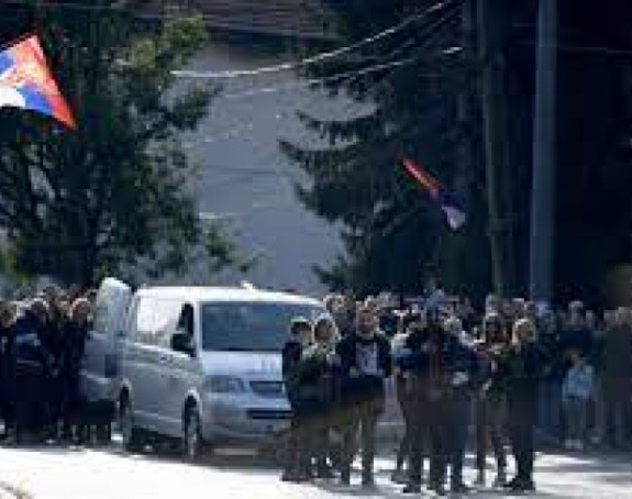 Hiljade ljudi ispratilo ubijene Srbe na KiM