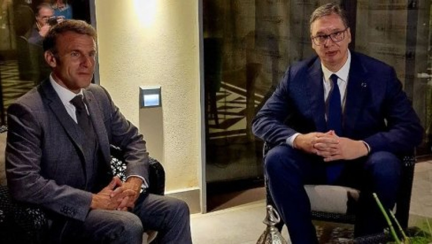 Vučić razgovarao sa Makronom u Granadi