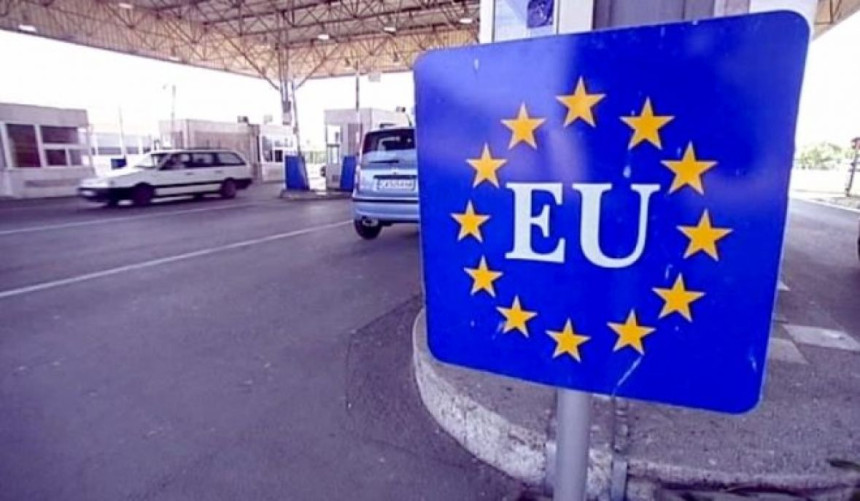 Odloženo: Ipak se neće plaćati 7 evra za ulazak u EU