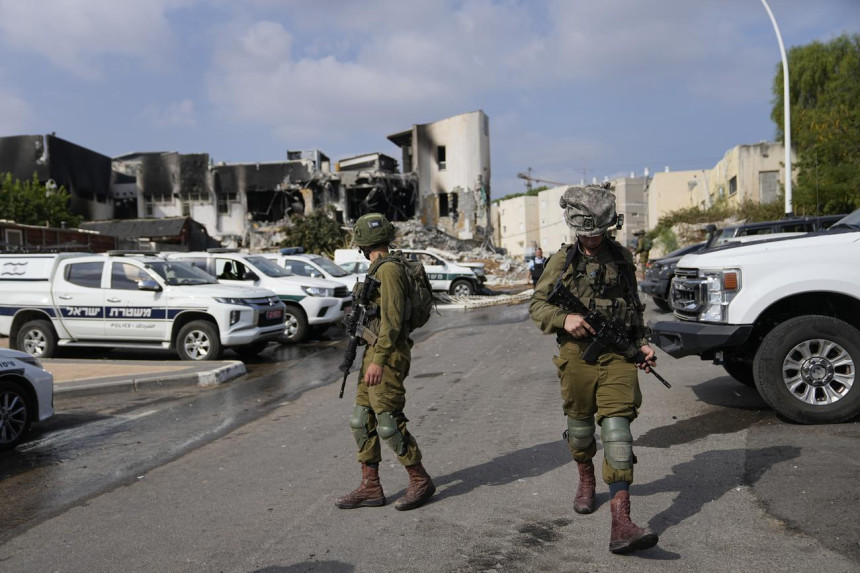Најмање осам Француза међу убијенима у Израелу