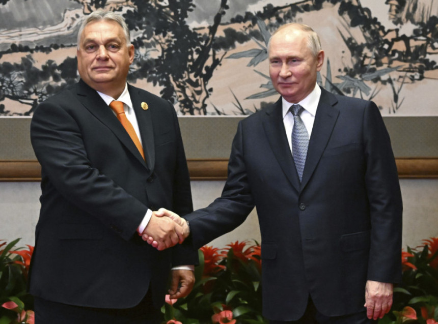 Путин и Орбан у Кини о сарадњи у области нафте и гаса
