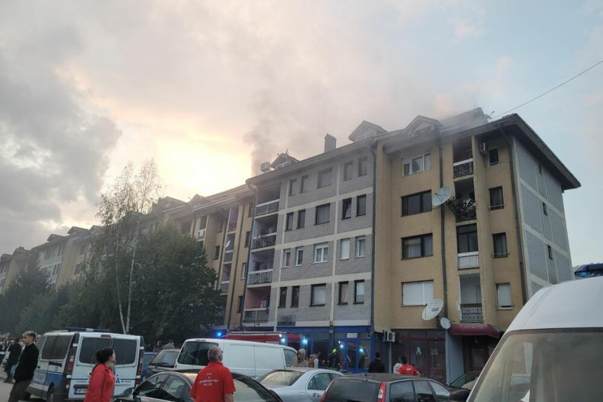 Хоспитализовано 6 особа након пожара у стамбеној згради