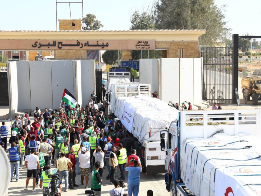 Камиони са хуманитарном помоћи ушли у Појас Газе