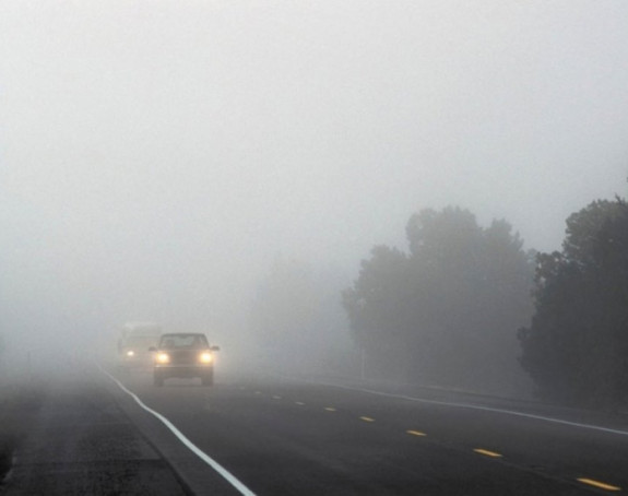 Vozači oprez: Jutarnja magla smanjuje vidljivost