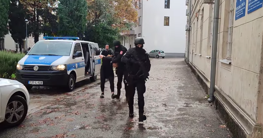 Полицијска акција у Требињу: Неколико особа ухапшено