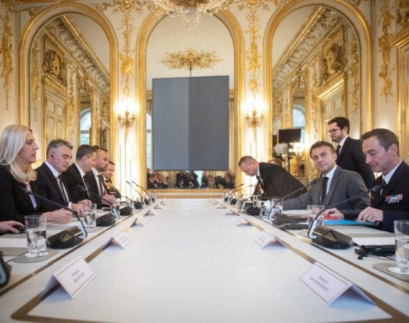 Предсједништво БиХ у Паризу: Састанак са Макроном