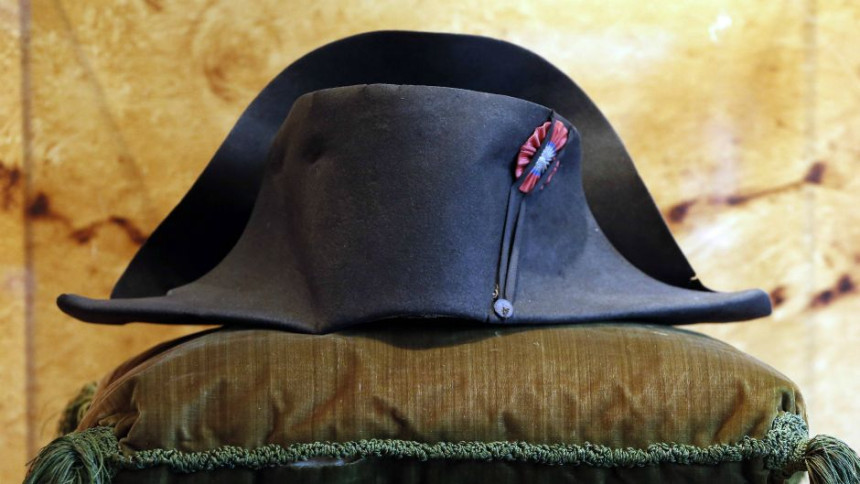 Наполеонов шешир продат за скоро два милиона евра!