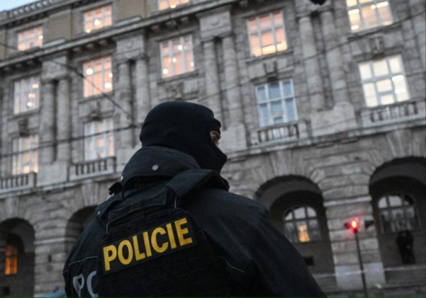 Uhapšen muškarac u Pragu zbog sumnje da nosi bombu