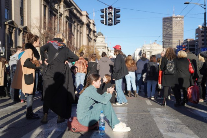 Pristalice liste "Srbija bez nasilja" blokirali ulice