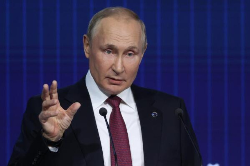 Пола милиона потписа подршке за номинацију Путина