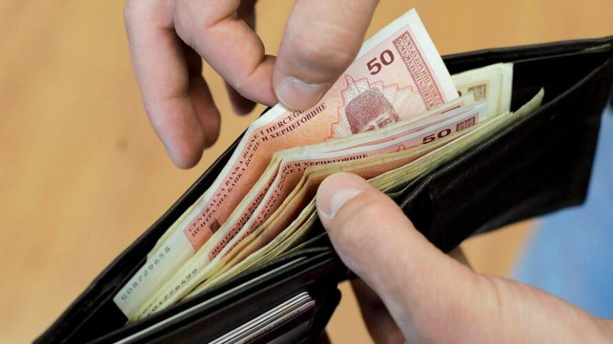 Кроз инфлацију истопиће се раст плата у Српској