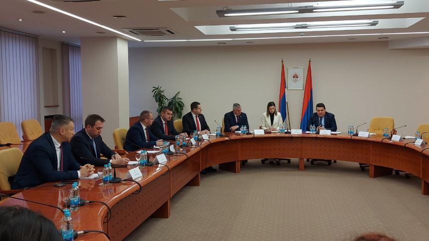 Власт договорила усвајање Изборног закона Српске