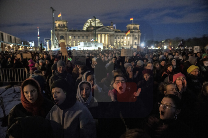 Десетине хиљада на протестима широм Немачке