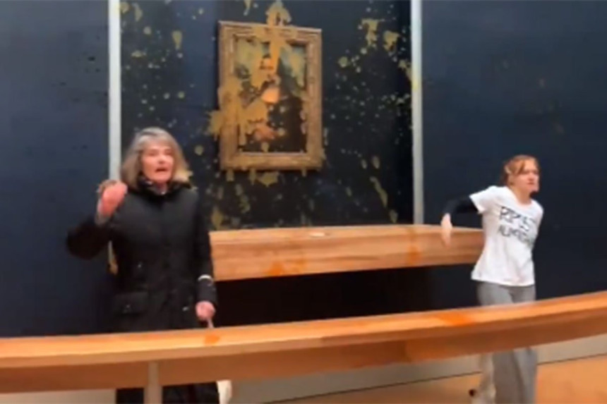 Активисти бацили супу на слику Мона Лизе (ВИДЕО)